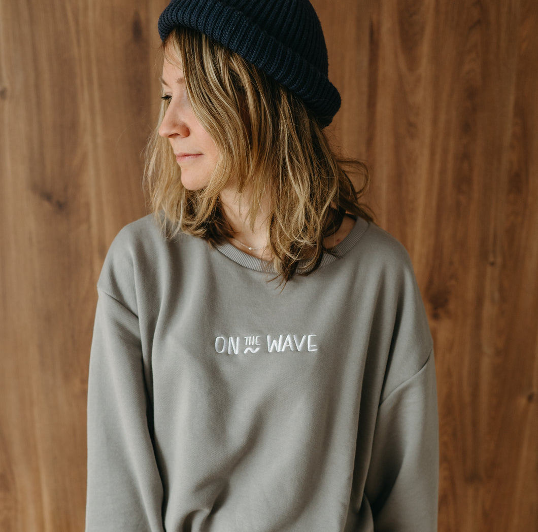 On the wave MAMA sweatshirt
